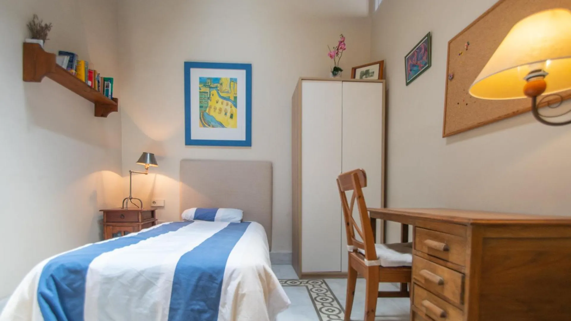 La Casa De Los Girasoles كاديز